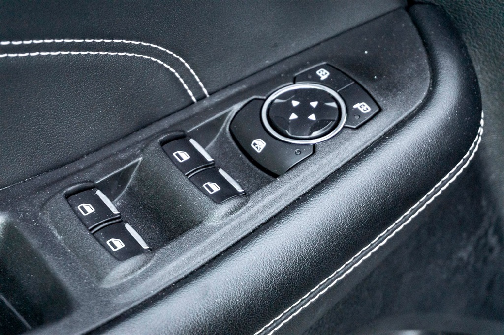 2024 Ford Edge Titanium photo 11