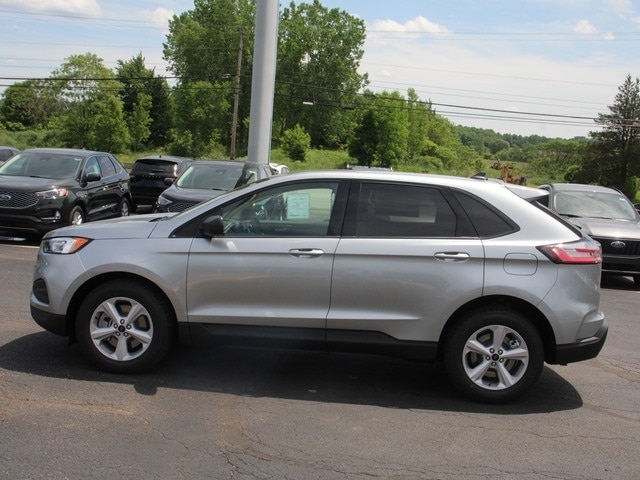 2024 Ford Edge SE photo 4