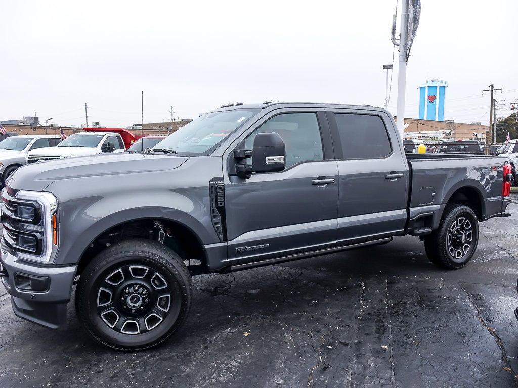 2025 FORD F-250 - Image 4