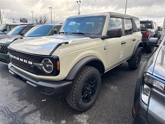 2025 Ford Bronco 4-Door Big Bend's photo