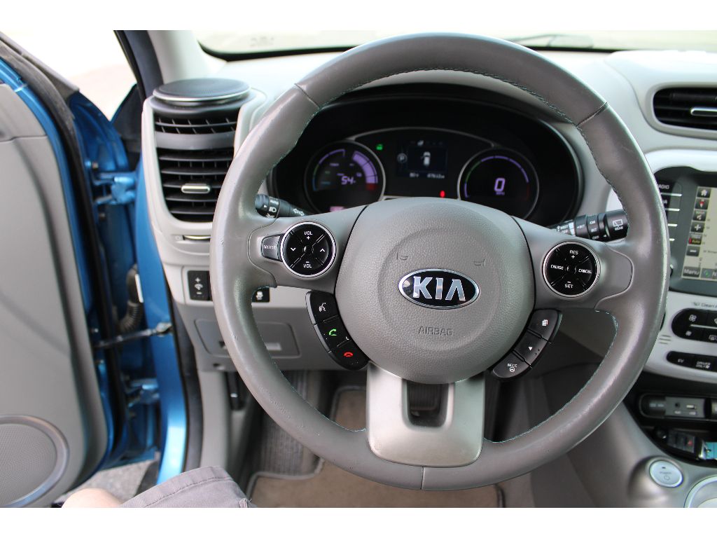 2017 Kia Soul EV photo 13