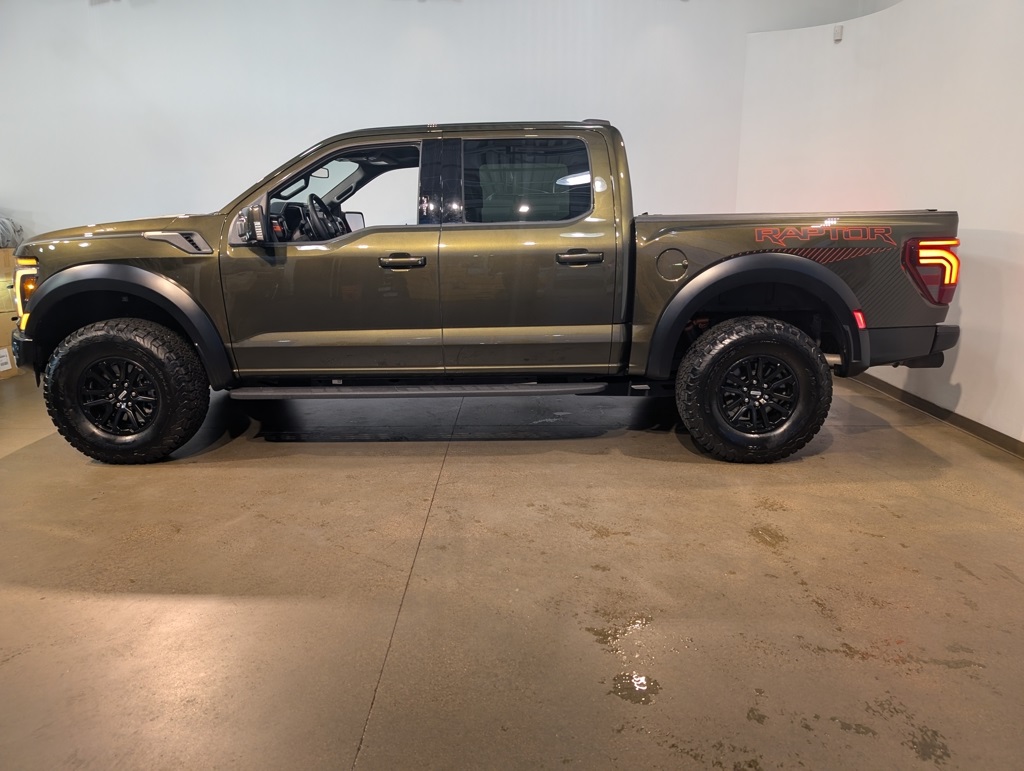 2024 Ford F-150 Raptor photo 2
