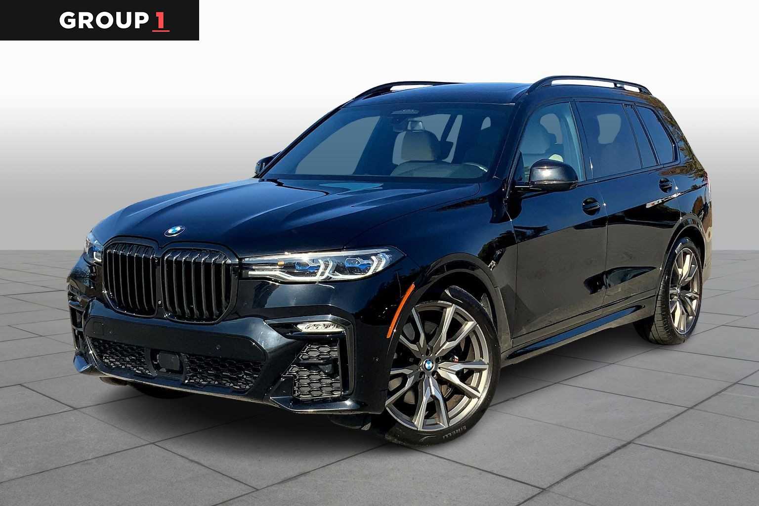 2021 BMW X7 M50i's photo