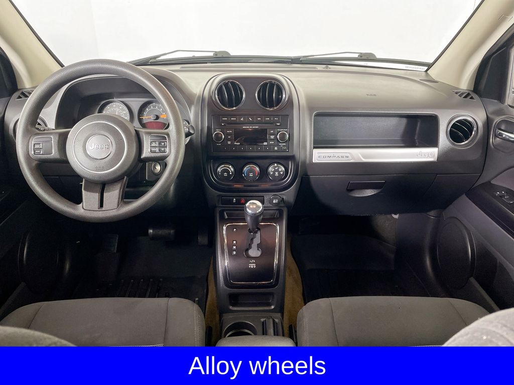 2016 Jeep Compass Sport photo 19