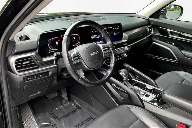 2024 Kia Telluride LX photo 12
