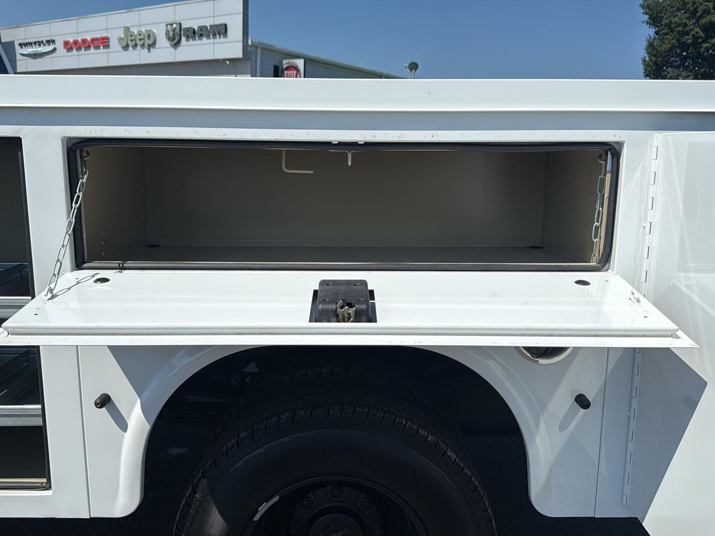 2025 Ram 3500 Tradesman photo 5