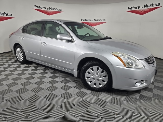 2012 Nissan Altima S's photo