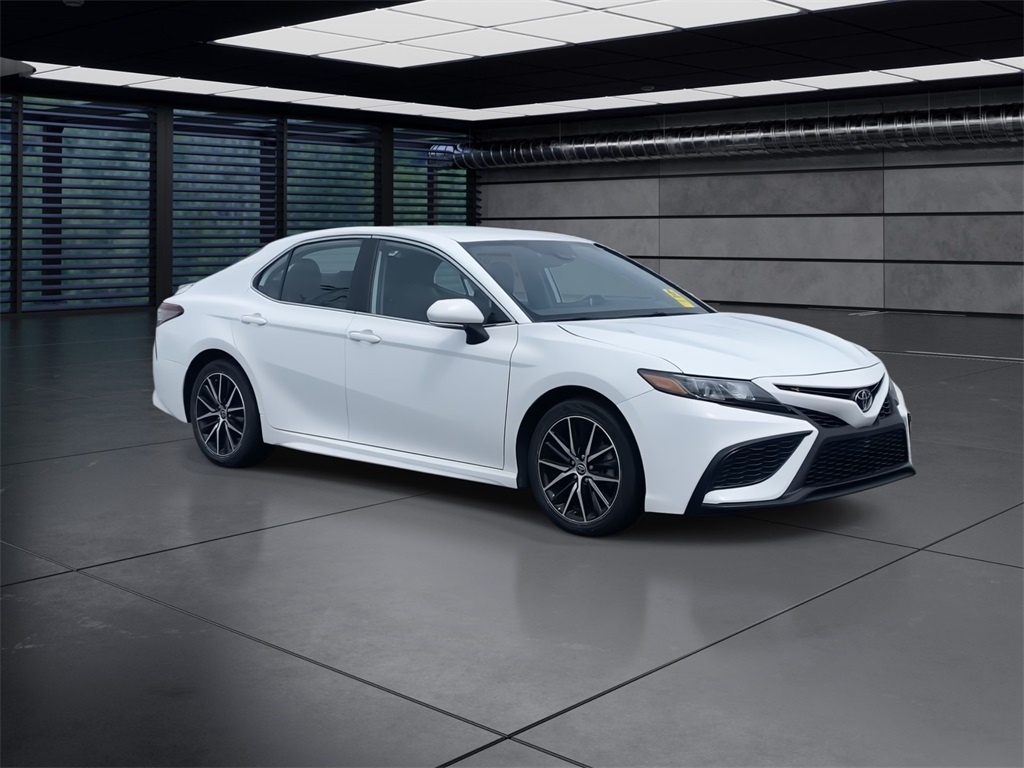2023 Toyota Camry SE photo 2