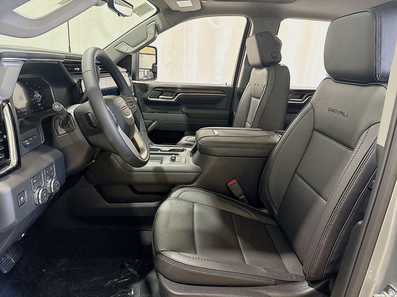 2026 Gmc Sierra 2500 HD Denali photo 18