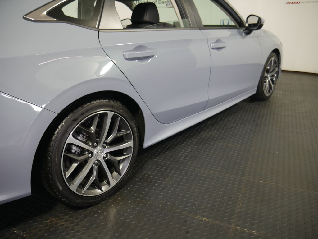 2024 Honda Civic Touring photo 4