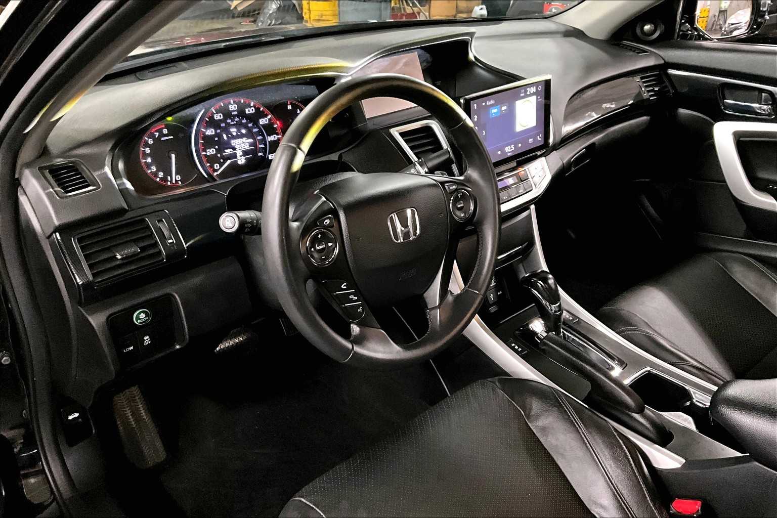 2015 Honda Accord EX-L photo 17