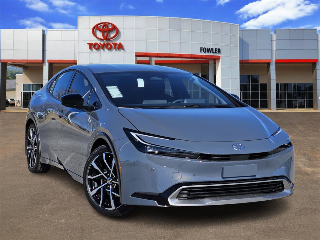 2026 Toyota Prius XSE's photo