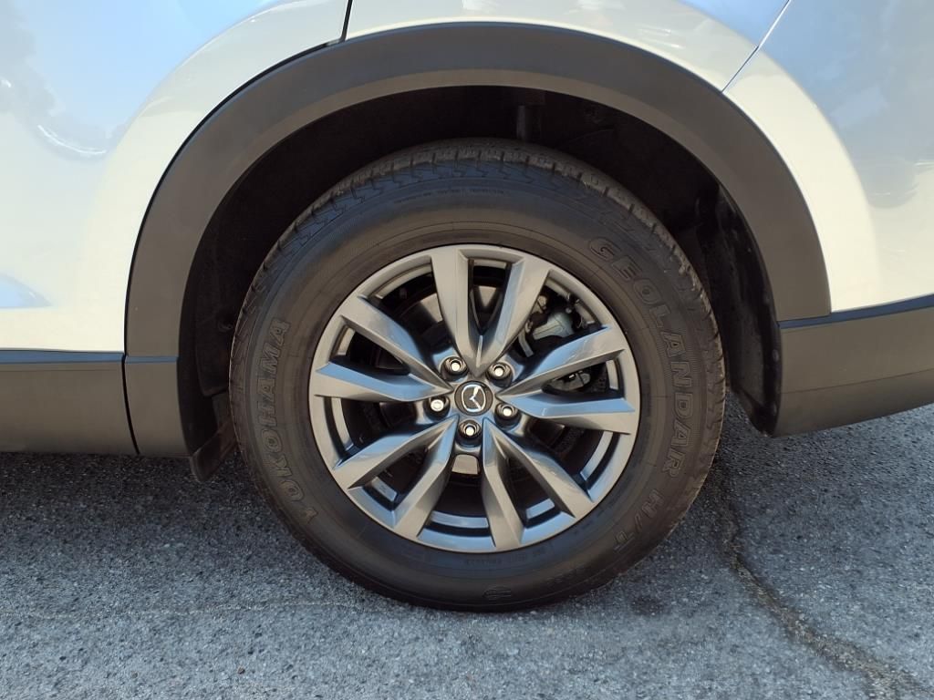 2023 Mazda CX-9 Touring photo 4