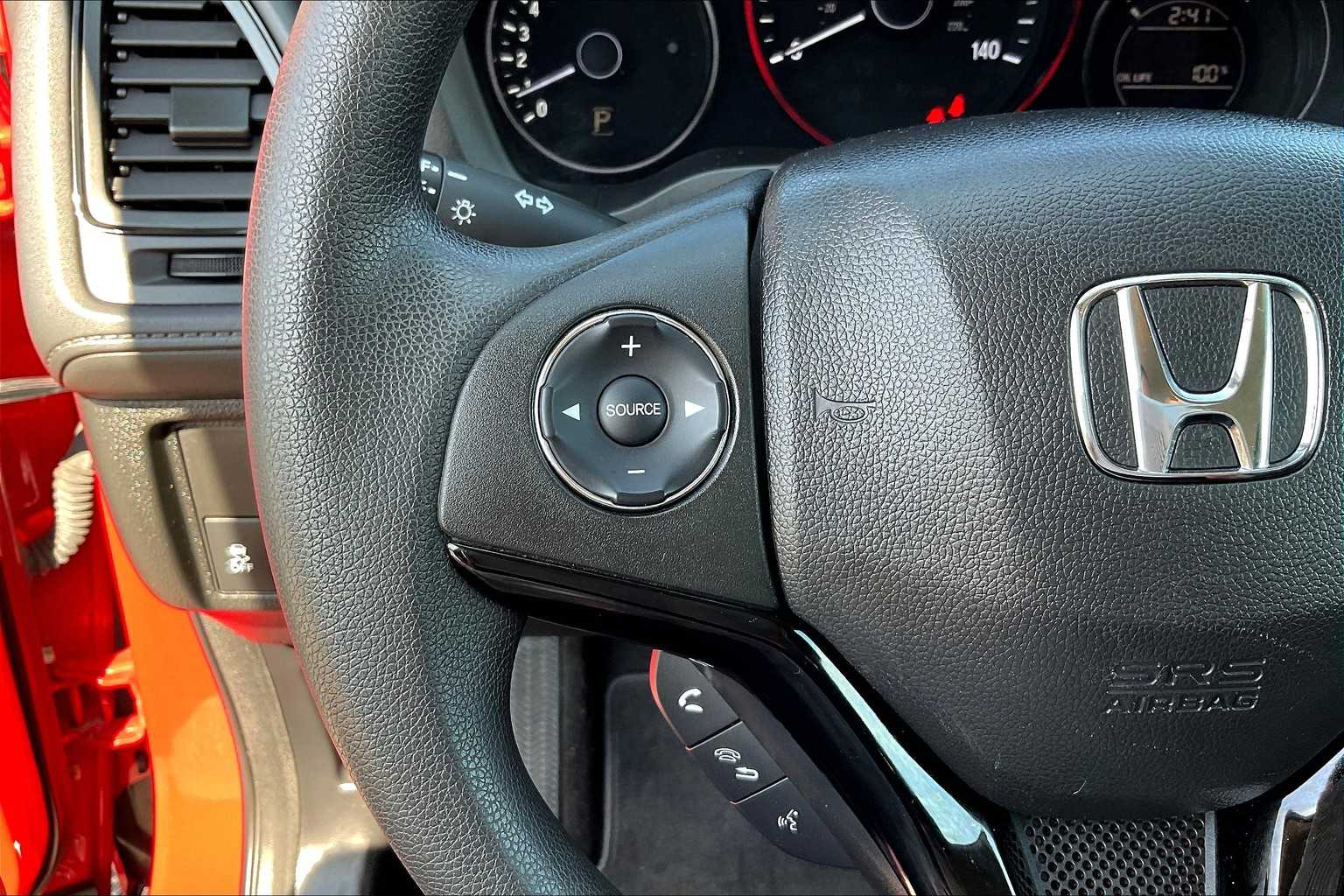 2016 Honda HR-V LX photo 22