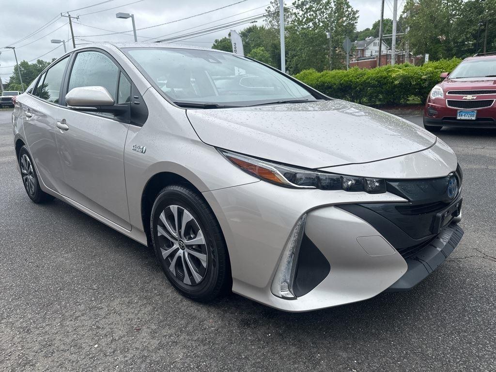 2022 Toyota Prius Prime LE photo 5