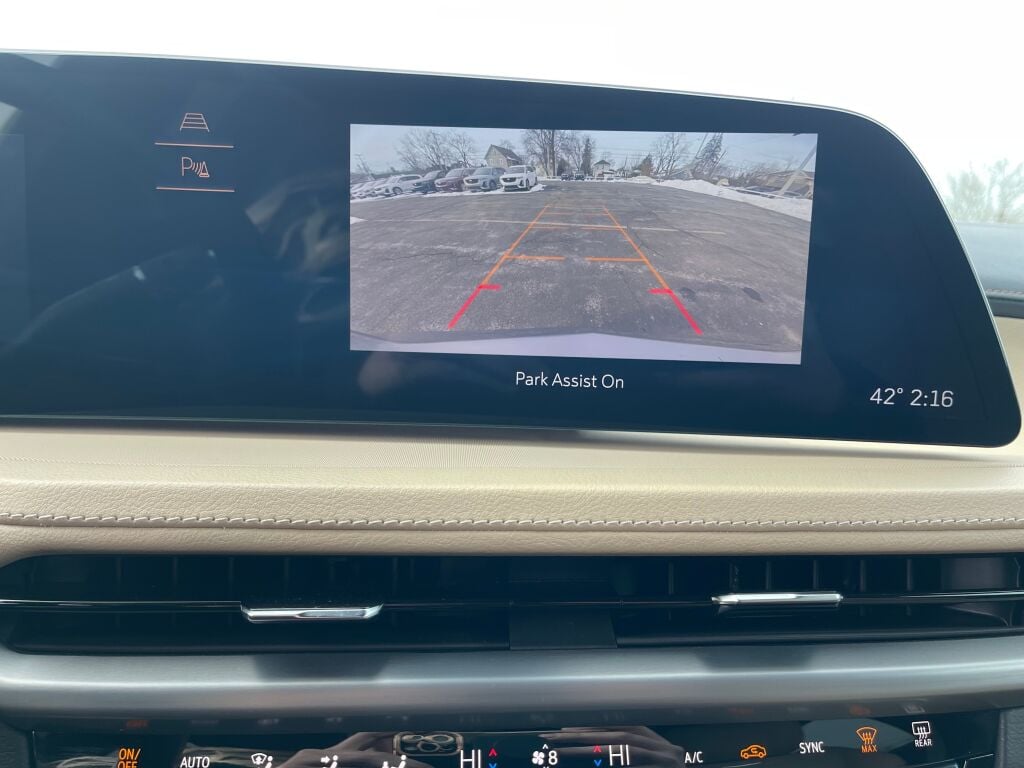 2024 Cadillac XT4 Luxury photo 12