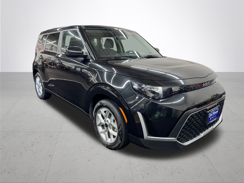 2023 Kia Soul LX photo 7