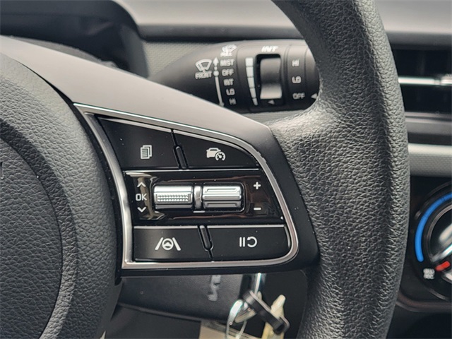 2024 Kia Seltos LX photo 26