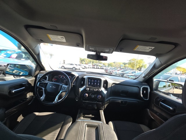 2021 Chevrolet Silverado 1500 RST photo 13