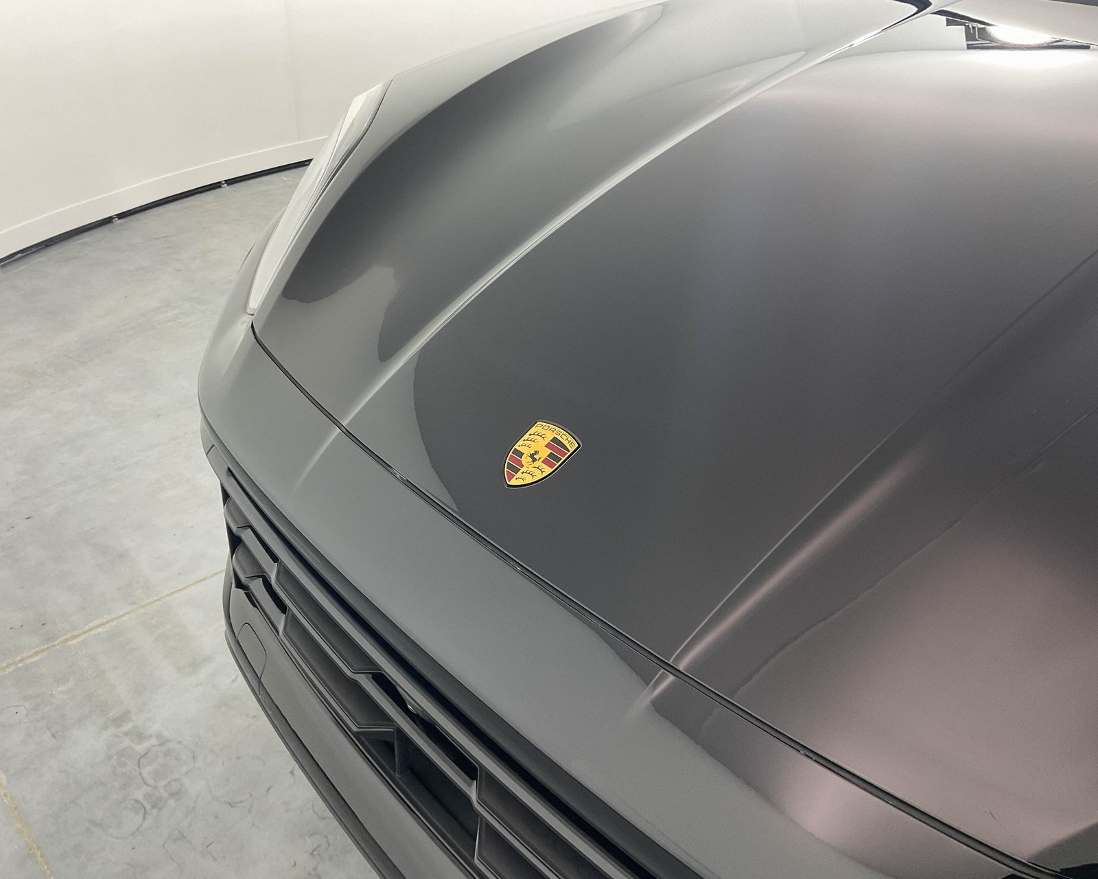 2024 Porsche Cayenne photo 12