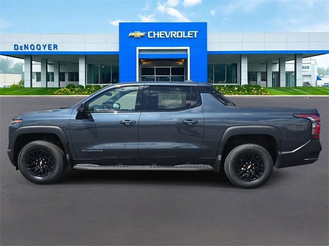 2025 Chevrolet Silverado EV LT photo 8