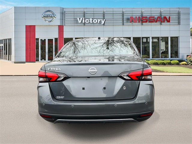 2025 Nissan Versa S photo 3