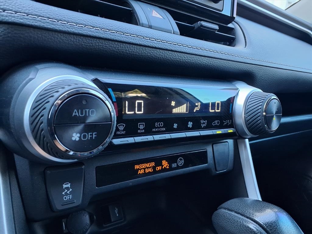 2022 Toyota RAV4 Hybrid LE photo 22