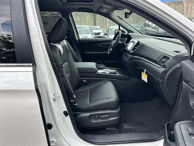 2025 Honda Ridgeline RTL photo 4