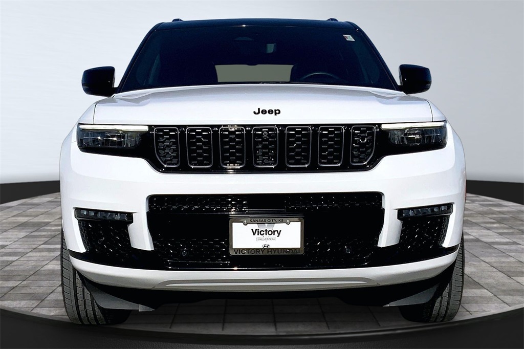 Used 2023 Jeep Grand Cherokee L Summit Reserve with VIN 1C4RJKETXP8852290 for sale in Kansas City