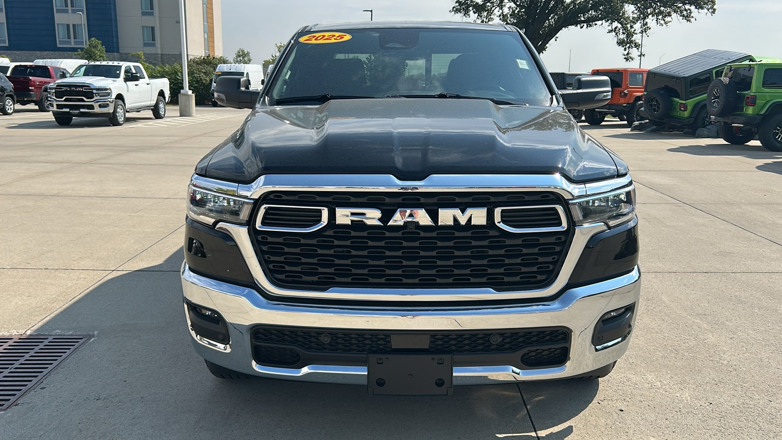 2025 Ram 1500 Big Horn Lone Star photo 8