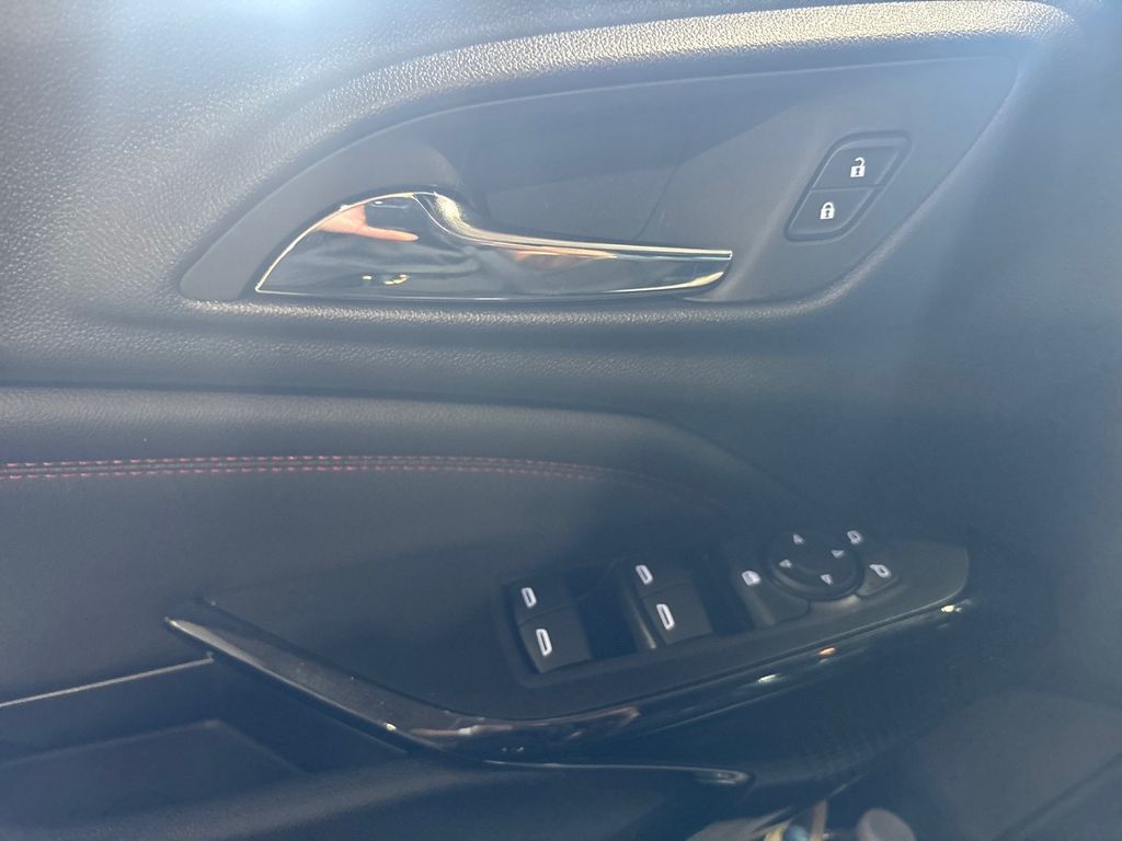2025 Chevrolet Trax photo 20