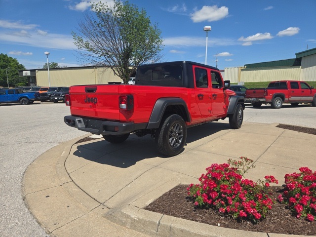 2025 Jeep Gladiator Sport S photo 3
