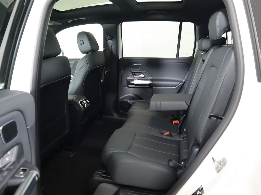 2025 Mercedes Benz EQB photo 20
