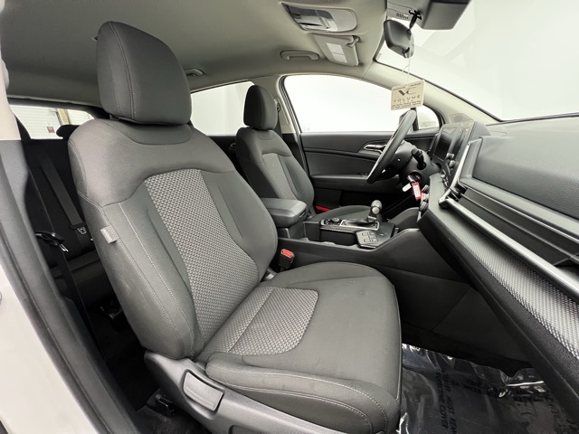 2024 Kia Sportage LX photo 27