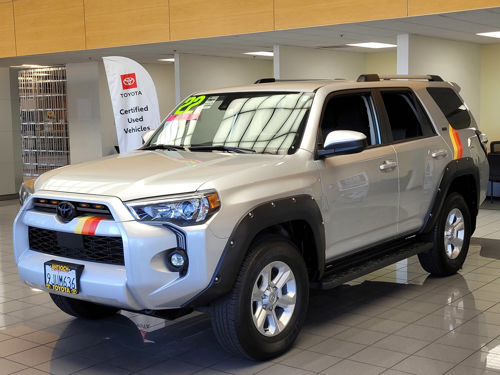 2022 Toyota 4Runner SR5 photo 8