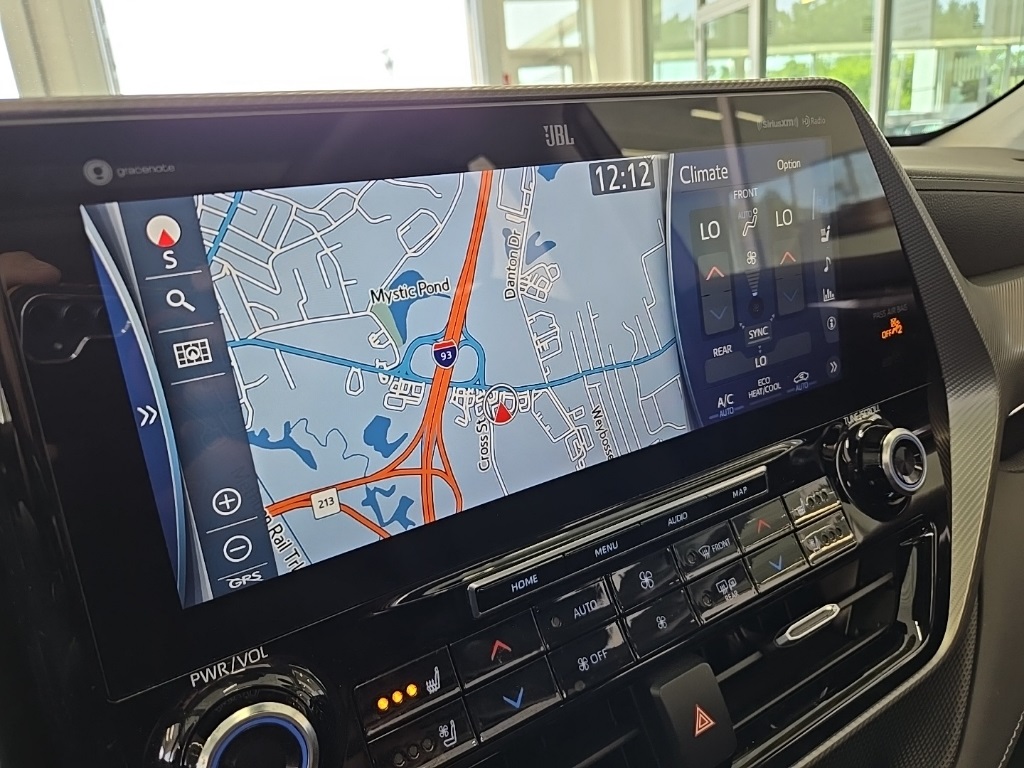 2021 Toyota Highlander Platinum photo 2