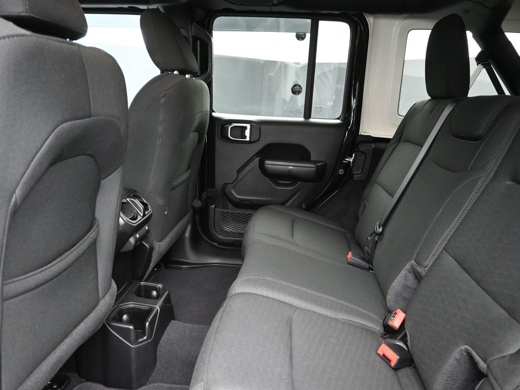 2020 Jeep Wrangler Unlimited Sport S photo 7
