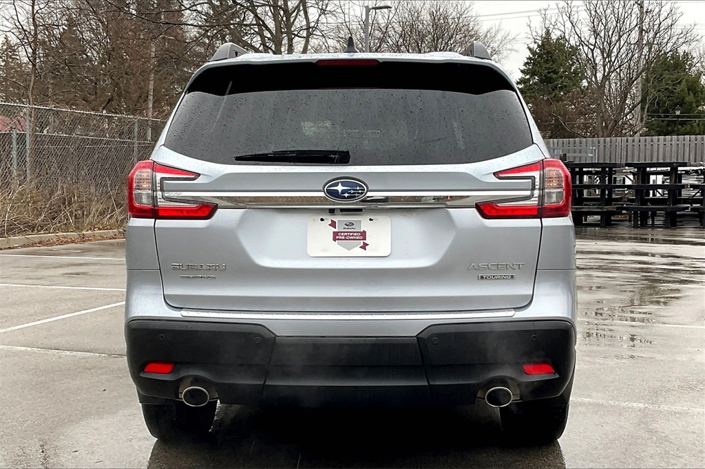 2024 Subaru Ascent Touring photo 3