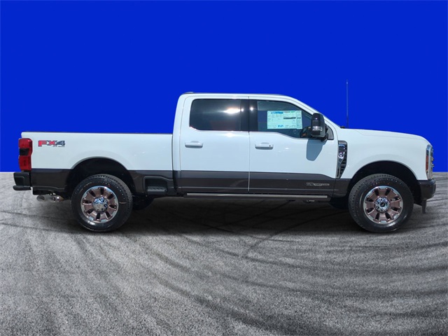 2025 Ford F-350 King Ranch photo 2