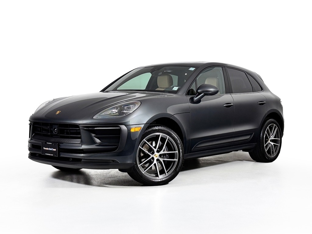 2025 Porsche Macan T