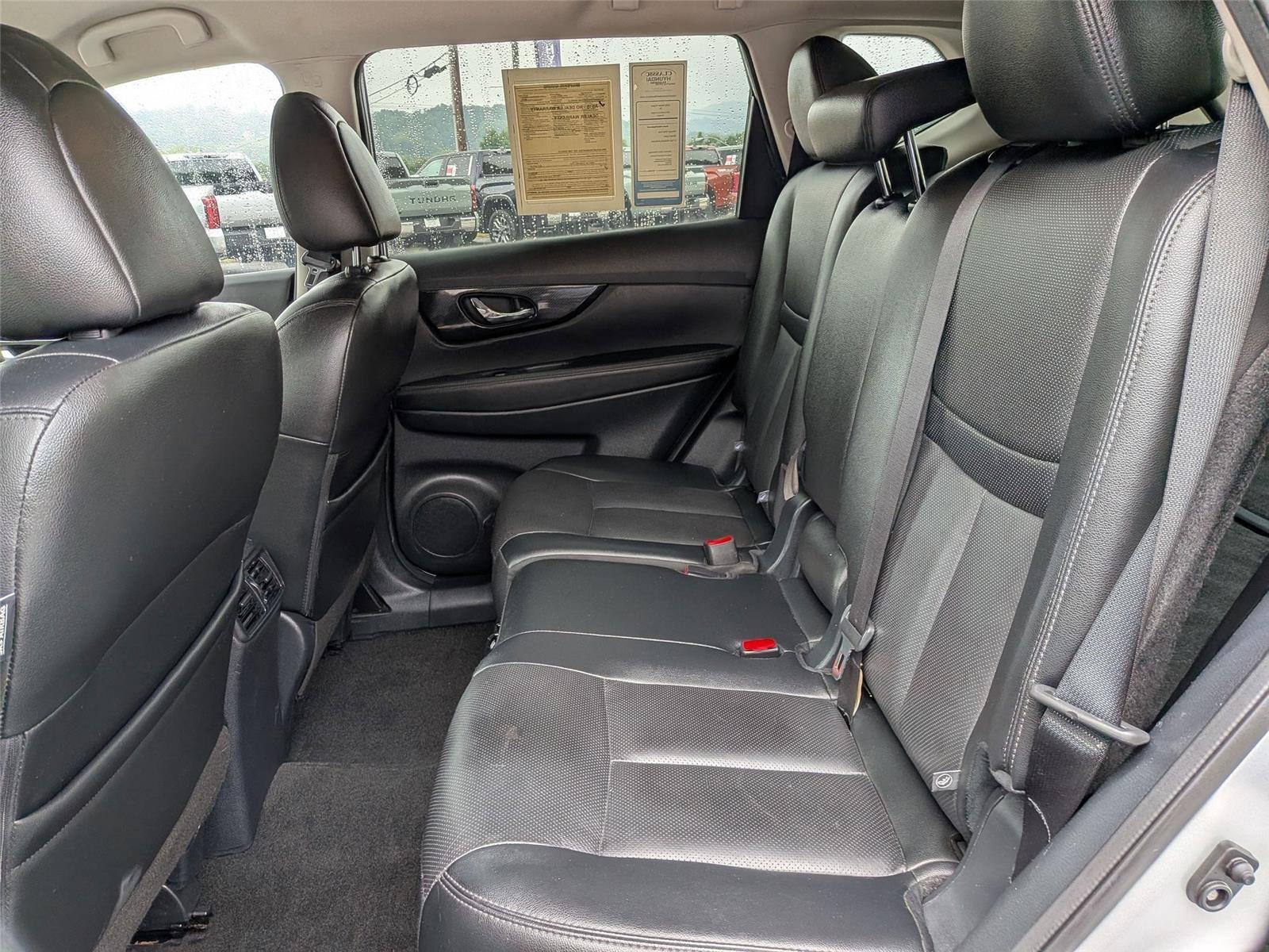 2020 Nissan Rogue SL photo 21