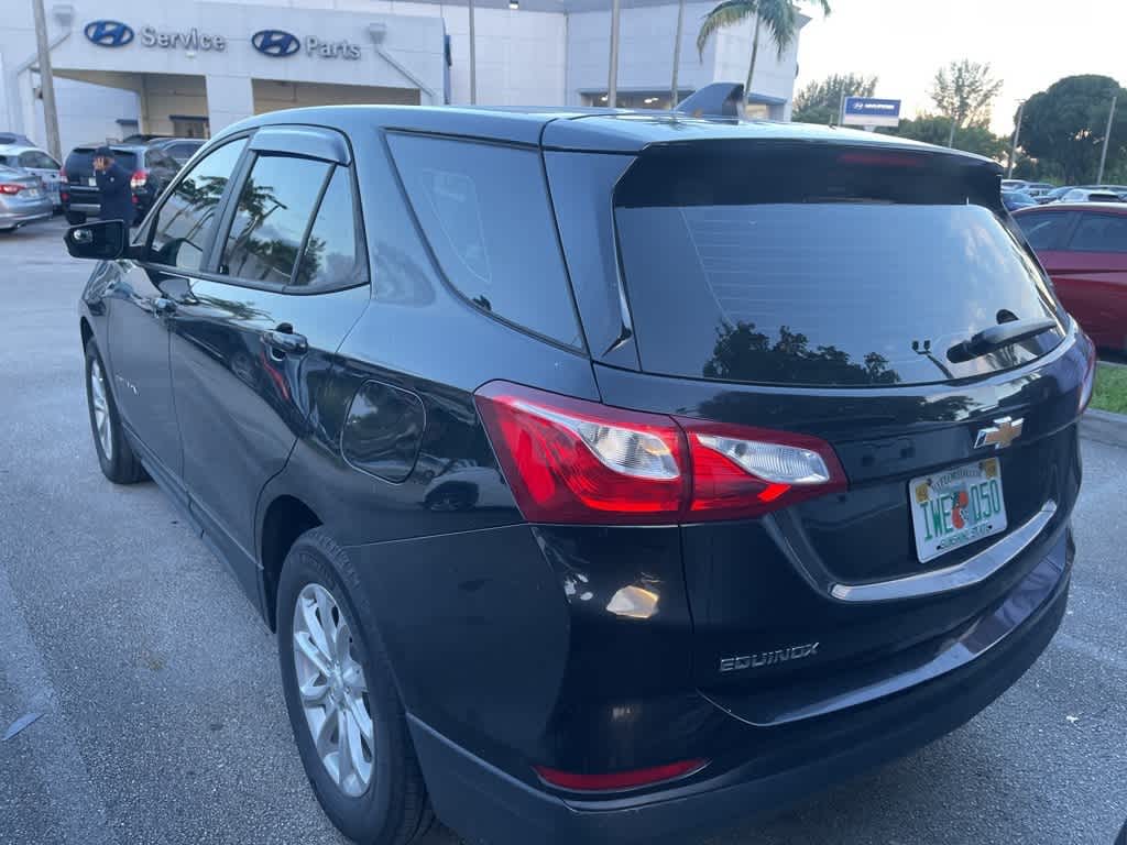 2021 Chevrolet Equinox LS photo 6