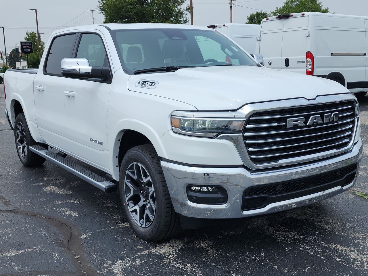 2025 Ram 1500 Laramie photo 27