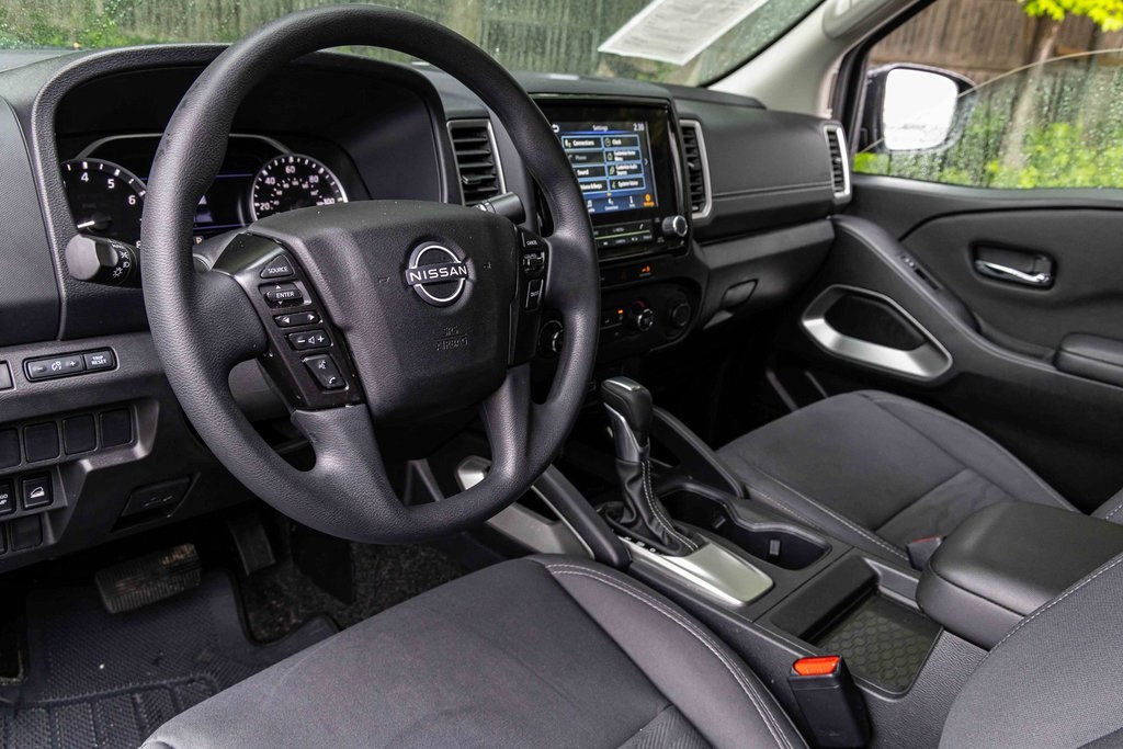 2024 Nissan Frontier SV photo 4