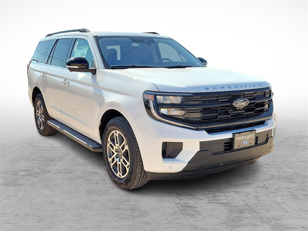 2025 Ford Expedition Active's photo