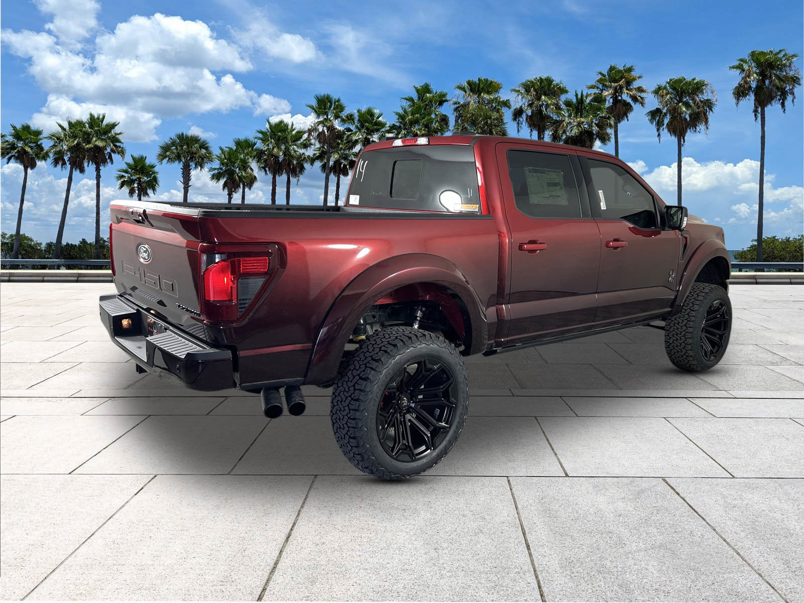 2025 Ford F-150 XLT photo 9