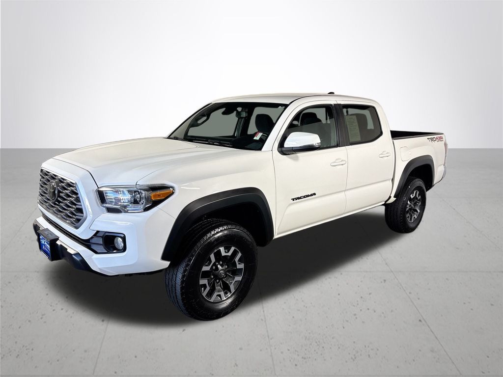 2021 Toyota Tacoma TRD Off-Road photo 2