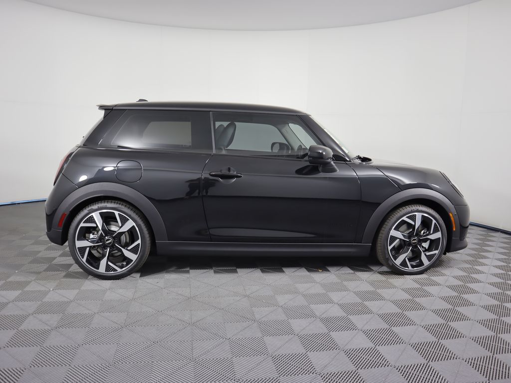 2025 Mini Cooper Signature photo 4