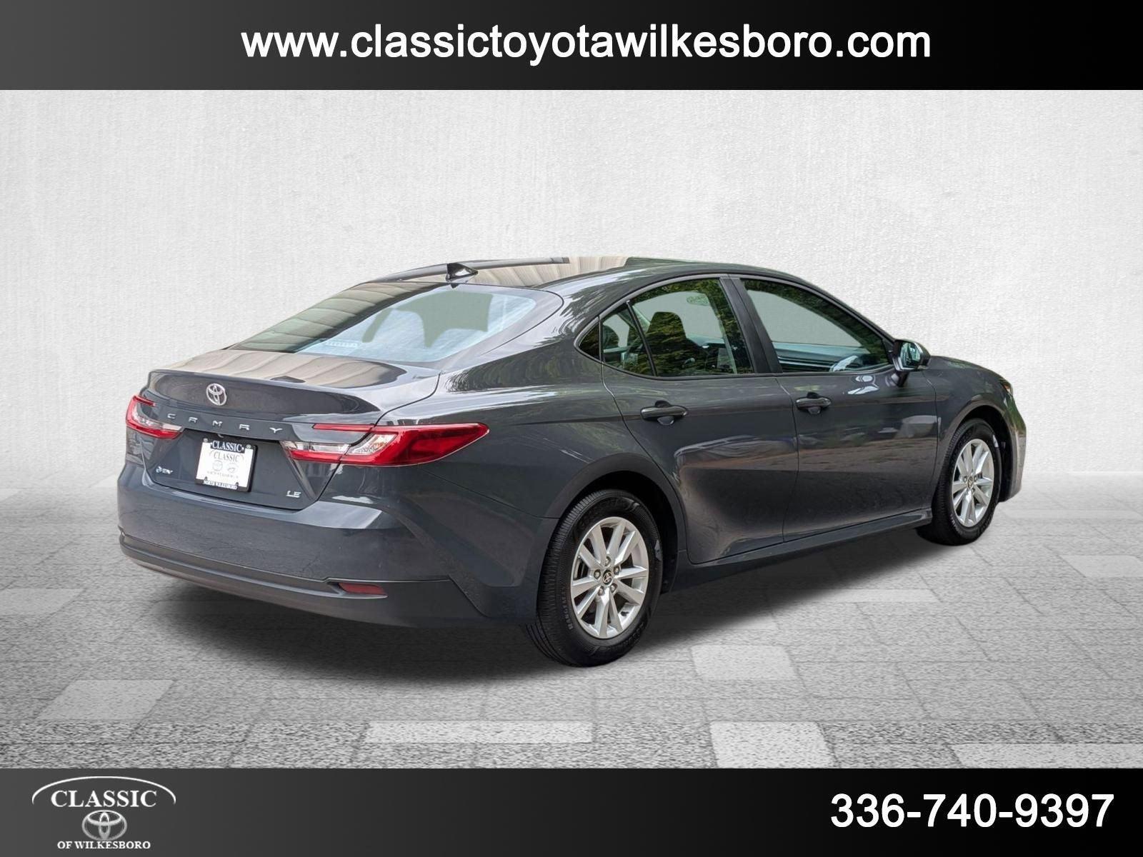 2025 Toyota Camry LE photo 4