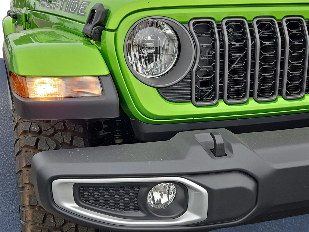 2025 Jeep Gladiator Sport photo 3